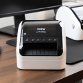 Drukarka-etykiet-Brother-QL-1110NWB-300-DPI-do-103-6-mm-PC-Mac-USB-Ethernet-Wi-Fi-Bluetooth-MFI-AirPrint_[234870]_1200.jpg